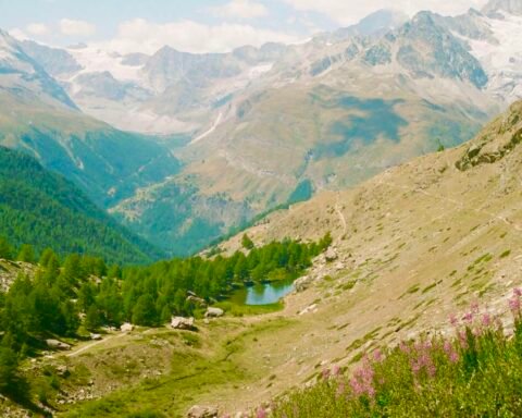 5-Seenweg Five Lakes Trail Zermatt Switzerland